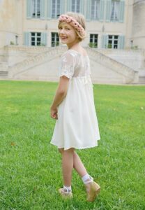 Robe fille Lucie Les Petits Inclassables robe de baptême cérémonie et cortège pour petite fille. Petite robe style bohème chic. Dispo boutique Paris
