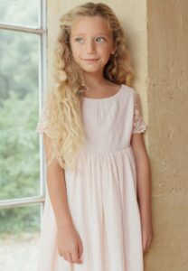 Robe fille Manon Les Petits Inclassables. Pivoines and love Paris. Boutique & E-shop. Robe Baptême, cortège, mariage.