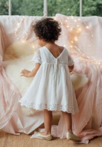 Robe fille Manon Les Petits Inclassables. Pivoines and love Paris. Boutique & E-shop. Robe Baptême, cortège, mariage.