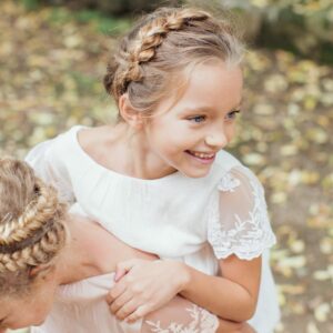 Robe fille Manon Les Petits Inclassables. Pivoines and love Paris. Boutique & E-shop. Robe Baptême, cortège, mariage.