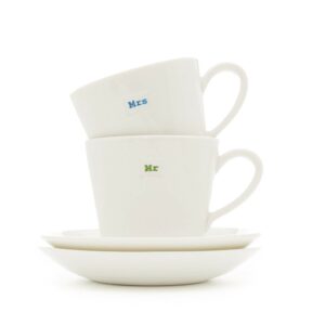 Set de tasses à café Love en porcelaine. Tasses avec mot d'amour. Livraison express et en vente aussi dans notre boutique à Paris