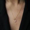 Collier pendentif goutte pierre naturelle - plusieurs coloris. Bijou bohème chic en argent et plaqué or. Disponible dans notre boutique à Paris et en ligne