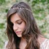 Accessoire Couronne dorée et perles Morgan. Accessoires cheveux mariage pour bridesmaids ou mariée. Bijou de tête. Acheter en ligne et boutique Paris