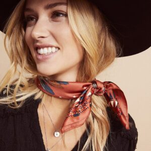 Amenapih Mini foulard Meiko Chili. Accessoire femme foulard cadeau motif cheyenne. Acheter en ligne ou boutique Paris 11ème