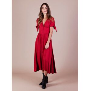 Robe mi-longue Rosa couleur terracotta. robe midi journée ou soirée couleur bordeaux. Robe stylée décolletée. Acheter boutique Paris et en ligne