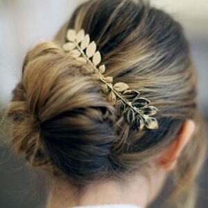 Peigne pour cheveux petites feuilles dorées. Accessoire de cheveux doré et stylé pour mariage ou quotidien. Acheter boutique Paris et eshop