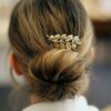 Petit peigne pour cheveux petites feuilles dorées. Accessoire de cheveux doré et stylé pour mariage ou quotidien. Acheter boutique Paris et eshop