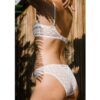 Lingerie culotte dentelle couleur ivoire Merida par Icone lingerie. Lingerie stylée petits prix. Acheter en ligne et boutique à Paris 11ème