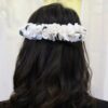 Grand peigne de fleurs stabilisées hortensia et eucalyptus. Accessoires cheveux ivoire et feuilles pour mariée. Acheter en boutique à Paris et en ligne