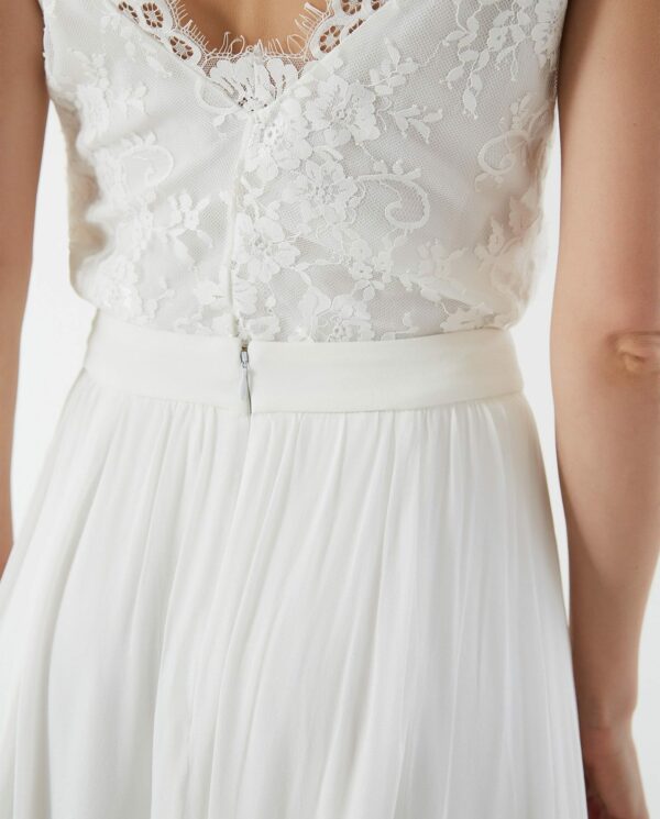 Jupe longue de mariée blanc ivoire. Jupe longue plissée simple et bohème. Petits prix. Acheter en ligne et boutique Paris