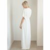 By Romance - Robe de mariée kimono Harriet. Robe longue blanche tendance. Tenue de mariage ensemble stylé. Acheter boutique Paris et en ligne