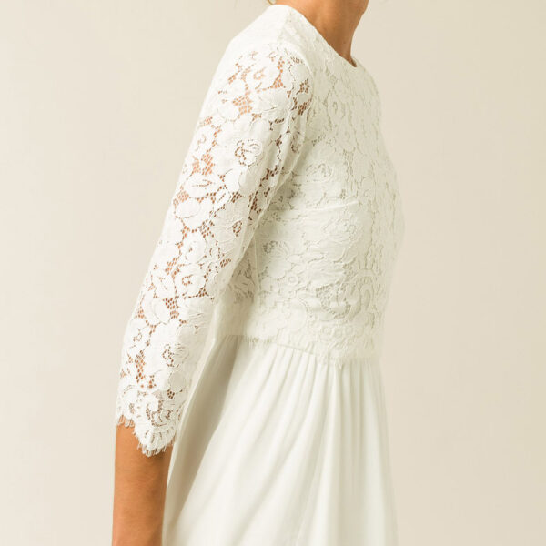 Robe de mariée top dentelle longueur midi 2 en 1. Robe courte mariage civil manches longues. Petits prix. Acheter en ligne et boutique Paris