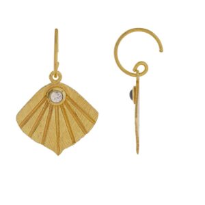 Boucles d'oreille anneaux Flabelleta style rétro vintage et petite perle. Bijou bohème chic. Acheter dans notre boutique à Paris et en ligne