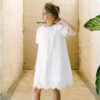 Robe fille Colette Les Petits Inclassables baptême cérémonie et cortège. Robe courte broderie pour communion. Dispo boutique Paris