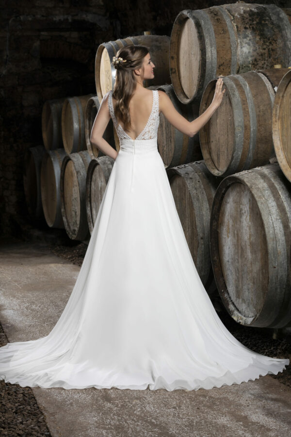 Robe de mariée longue dentelle fleurie Delphine