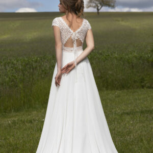 Robe de mariée longue Daniela haut dentelle