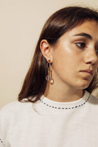 Boucles d'oreille Flap doré et transparent Pivoines and love