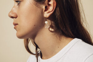 Boucles d'oreille Hop perles ivoire et transparente