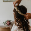 Acompte/réservation formule coiffure et maquillage Proche de la mariée sur place – Image 3
