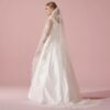 Voile de mariée en tulle fin tout simple et dentelle. Accessoire mariage petits prix. Boutique concept-store paris et eshop