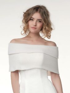 Echarpe étole blanc ivoire Poirier en tulle. Châle, boléro, étole, cape mariée blanche accessoire. Acheter boutique mariage Paris. En ligne.