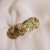 Barrette dorée fleurs rétro. Accessoire de cheveux mariée. Acheter en ligne eshop et boutique mariage wedding Paris centre