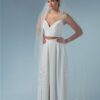 Voile long en tulle avec motif de fleurs et de feuilles en dentelle avec des paillettes sans rabat. Acheter boutique mariage Paris. Eshop mariage en ligne