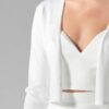 Cardigan blanc ivoire Poirier en tulle. Châle, boléro, étole, cape mariée blanche accessoire. Acheter boutique mariage Paris. En ligne.