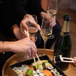 Rendez-vous Essayage Festif. essayage robe de mariée champagne showroom paris proches mariage sushi macarons boutique wedding