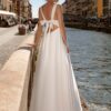 Robe Lila simple sans dentelle satin. Petit prix. Robe de mariée mariage civil. Essayer boutique mariage civil Paris rdv showroom