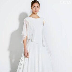 Etole fine crêpe ivoire Lilly . Châle, boléro, étole, cape mariée blanche accessoire. Acheter boutique mariage Paris. En ligne.