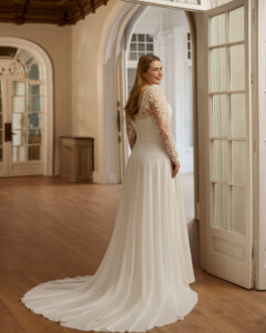Robe de mariée Wastel Martha Blanc 2026. Robe mariage dentelle grande taille manches longues amovibles. boutique mariage paris RDV