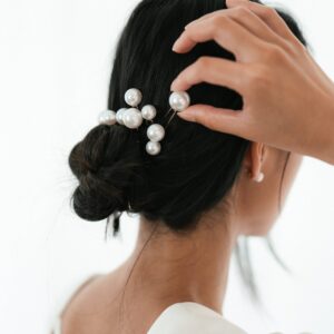 Set de 9 pics à chignon Perles de mariée. Bijou mariage petit prix. Accessoire de mariée. Acheter en ligne eshop et boutique showroom Paris