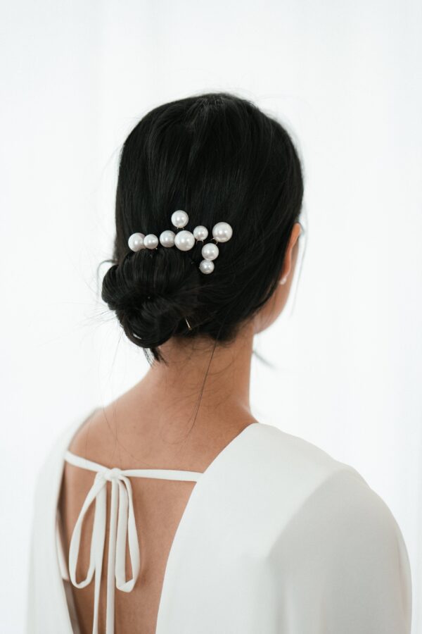 Set de 9 pics à chignon Perles de mariée. Bijou mariage petit prix. Accessoire de mariée. Acheter en ligne eshop et boutique showroom Paris