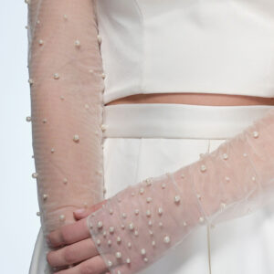 Gants de Mariée ornés de perles. gants mariage tulle perlé accessoire mariée. Acheter boutique mariage Paris. Achat En ligne