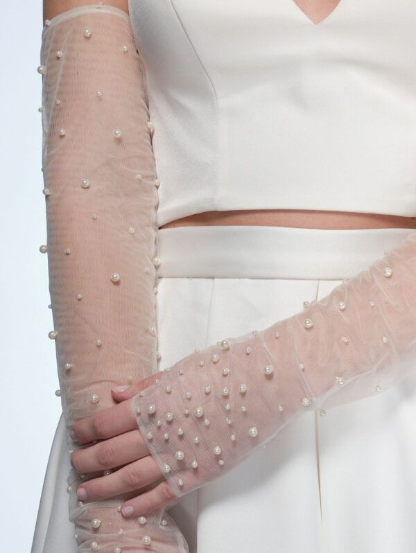 Gants de Mariée ornés de perles. gants mariage tulle perlé accessoire mariée. Acheter boutique mariage Paris. Achat En ligne
