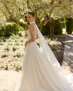 Robe de Mariée Marella Nouvelle Collection Alma Novia 2027 col carré dentelle manches longues amovibles et col pans mousseline