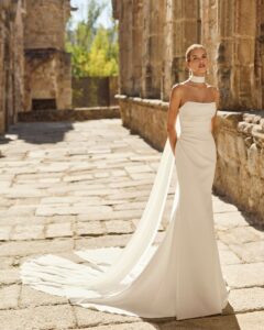 Robe de Mariée Paddy Nouvelle Collection Alma Novia 2027 robe bustier près du corps avec ras de cou pans mousseline