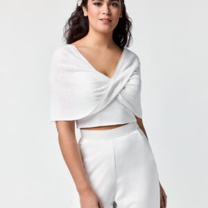 Etole tube croisée blanc cassé. boléro, étole fine croisée mi saison mariée accessoire de mariée. Acheter boutique mariage Paris. En ligne